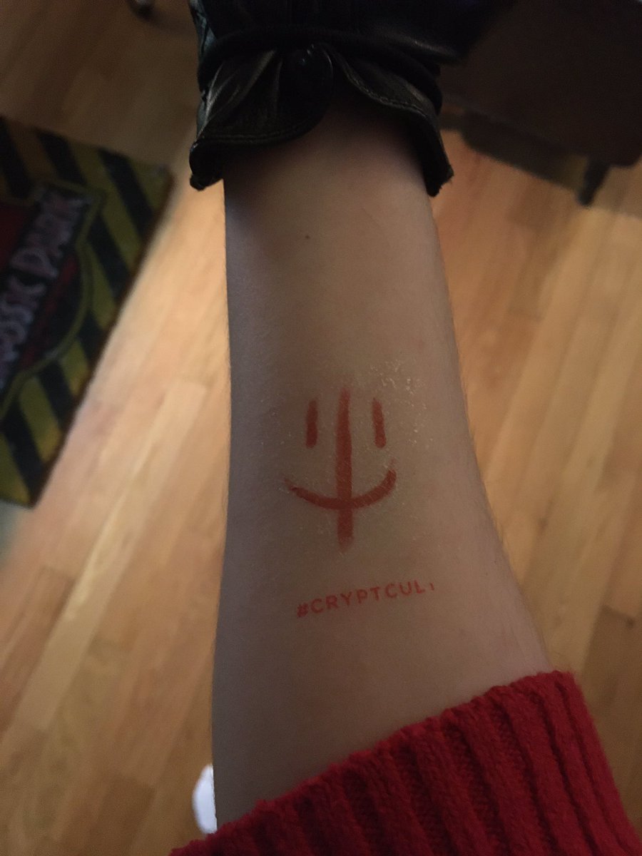 Ss_Sails's tweet photo. Love the stuff CryptTV!! Canโt wait for new projects, new monsters, and everything to come! Love the little sticker/tattoo itโs so awesome!๐(Also gotta say this: Look-See is a fabulous monster with style. ๐ฉ)
#CryptTv #LookSee #TheSunnyFamilyCult #CryptCult #CryptFamily https://t.co/PUVCsNWNdV