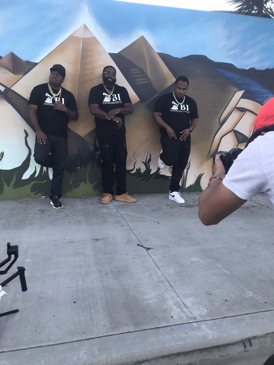 ybi_forever's tweet photo. New music coming soon. #ybi #ybiforever #behindthescenes #MusicVideo #isthatyourbeat #vicious #donfresh #cino #westcoast #LA https://t.co/GgFBkd5YBL