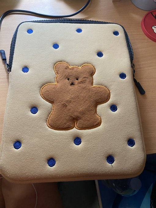 ClickforloveS's tweet photo. เคสหมี ปล่อยต่อ 200 ลดได้นะจ้ะ ใส่ได้ทุกไซต์จ้า
#เคสไอเเพดมีที่ใส่ปากกา #เคสไอเเพดโปร #เคสไอเเพดเเอร์2 #เคสไอเเพด2020 #เคสไอเเพด2019 #เคสไอเเพดแอร์ #เคสไอเเพด2018 #เคสไอเเพดgen7 #เคสไอเเพดหนัง #เคสไอเเพดเเอร์1 #เคสไอเเพดมินิ #เคสไอเเพดโปร #เคสไอเเพต https://t.co/N9jcv0sElS