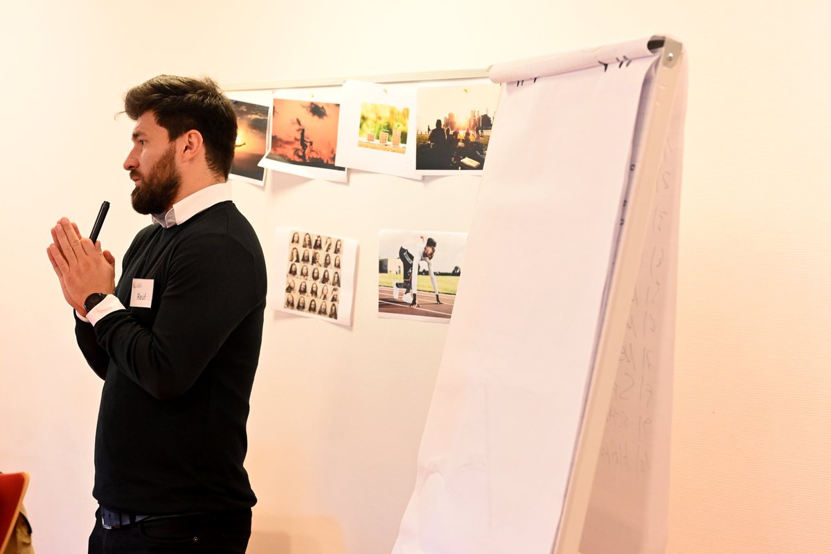 dimaevorg's tweet photo. Ein kleiner Einblick in unser Deaf Men Empowerment Seminar in Plön. Mit dabei Amin Loucif und Reuf Jasarevic.

#iiiEvOrg #DeafMenEmpowerment #Gehörlos #Taub #CITräger #schwerhörig #GebärdenSprache #AminLoucif #ErfolgsMuslim #IslamUndPsychologie #ReufJasarevic #KämpgenStiftung https://t.co/ECzPTKOoCL