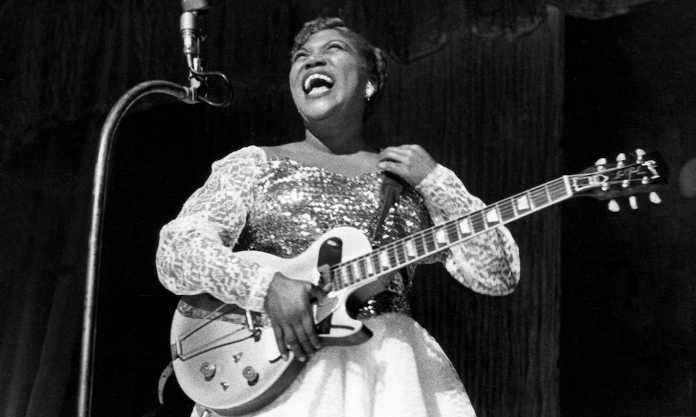 womensart1's tweet photo. Sister Rosetta Tharpe (1915-1973), legendary US singer, songwriter, guitarist, and recording artist who played rock'n'roll long before anyone else, a pioneer in music #womensart https://t.co/WkRk2VV5EX