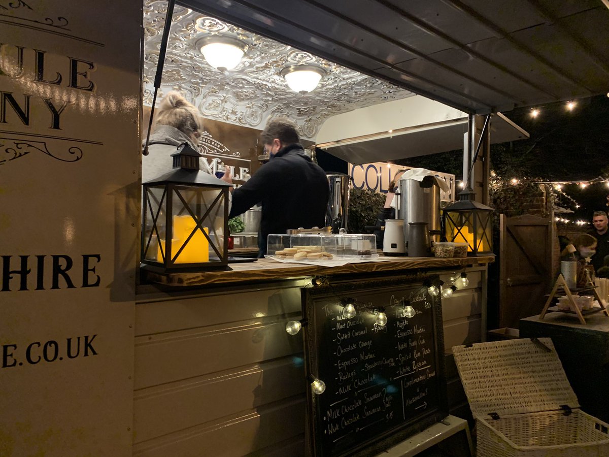 sushiewushie's tweet photo. Had a nice (but cold!) catch up with my friends at @TheBakeHouse3 tonight before #Lockdown2 😊🙌
#LockdownEve #Friends https://t.co/Gy4ttwdpht