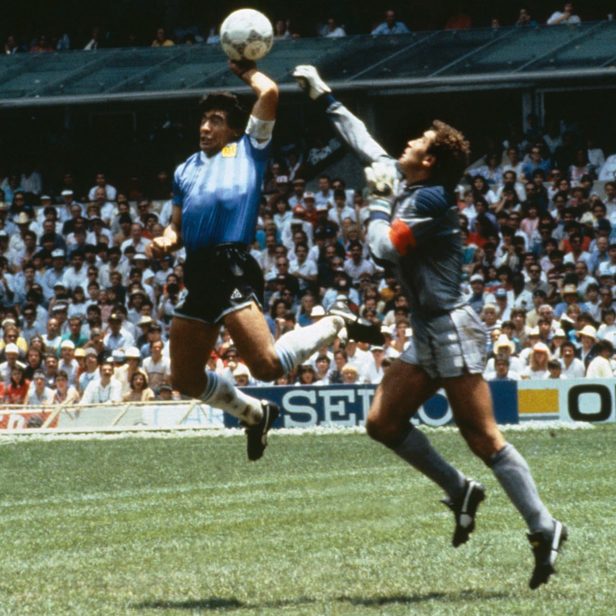 If you want to understand Trump declaring victory, it's important to understand this was pioneered in 1986 by Diego Maradona.Maradona realized that if he could get his teammates to celebrate his illegal  #HandOfGod world-cup goal, referees wouldn't have the "huevos" to undo it.