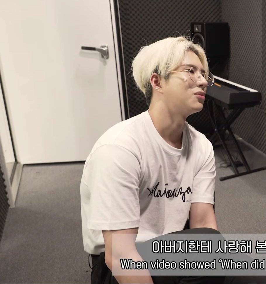 sehyoon very pretty body i love it so i am here to appreciate it platonically thank you