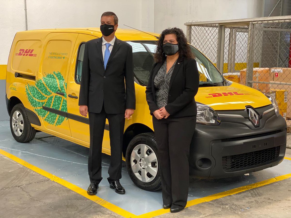RenaultMX's tweet photo. Renault Kangoo ZE en alianza con @DHLMex incorpora en el país su primera flotilla de furgones 100% eléctricos. https://t.co/Mx8gfRag9x