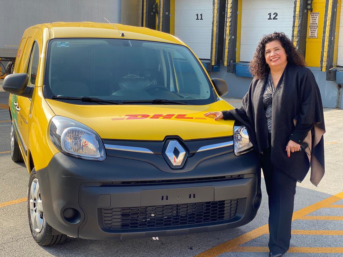 RenaultMX's tweet photo. Renault Kangoo ZE en alianza con @DHLMex incorpora en el país su primera flotilla de furgones 100% eléctricos. https://t.co/Mx8gfRag9x