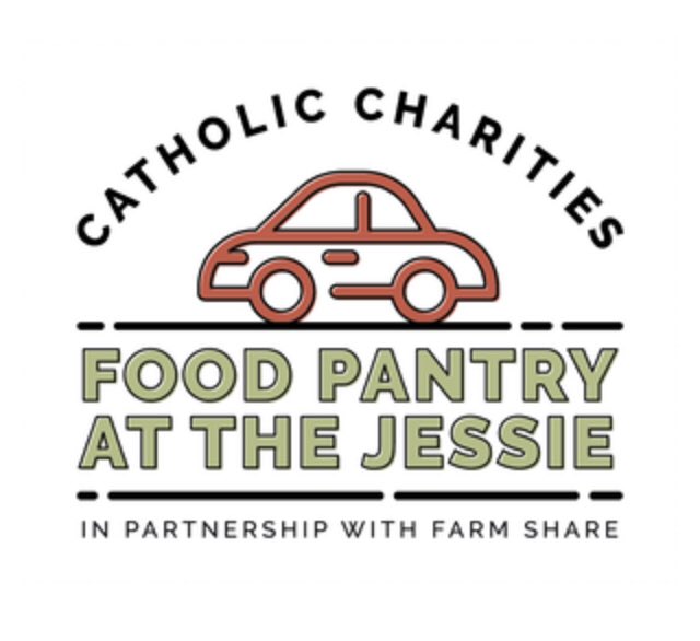 CityofJax's tweet photo. Tomorrow from 9am-3pm is the @CCB_Jax, @FarmShareFL, and @duPontFund bi-weekly food distribution. This free, drive up, contactless service is every Tuesday and Thursday at the @TheJessieJax 40 East Adams Street downtown. https://t.co/nAxjhO837J