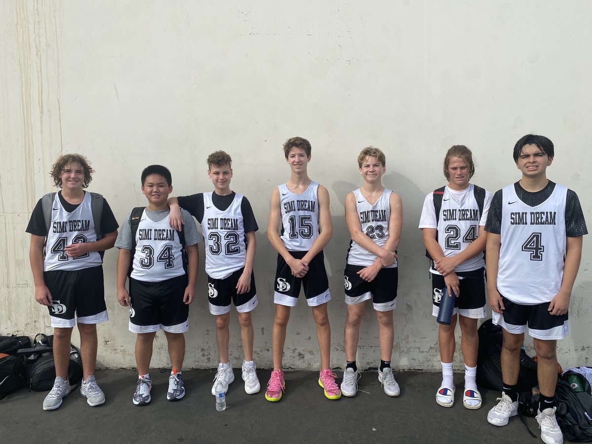 Simi Dreams 9/10 group hooping up this weekend!! Proud of the boys!!