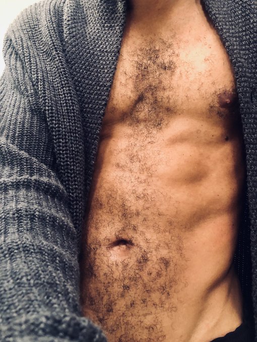 Preparing my line up of cozy sweater porn for my onlyfans.  https://t.co/twosBDwLYq https://t.co/2rq