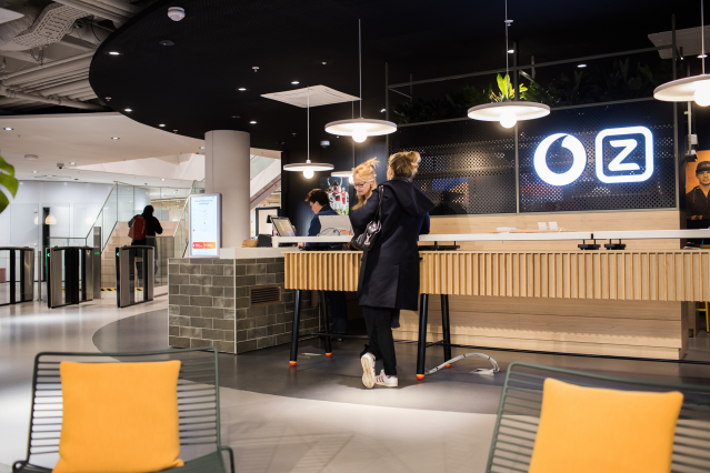 Marcel_de_Groot's tweet photo. As the first organisation in the Netherlands, VodafoneZiggo has develop a long-term hybrid policy in which working from home is on an equal footing with working in the office. https://t.co/hIpFVrbLBm https://t.co/Q47JCDcvDL