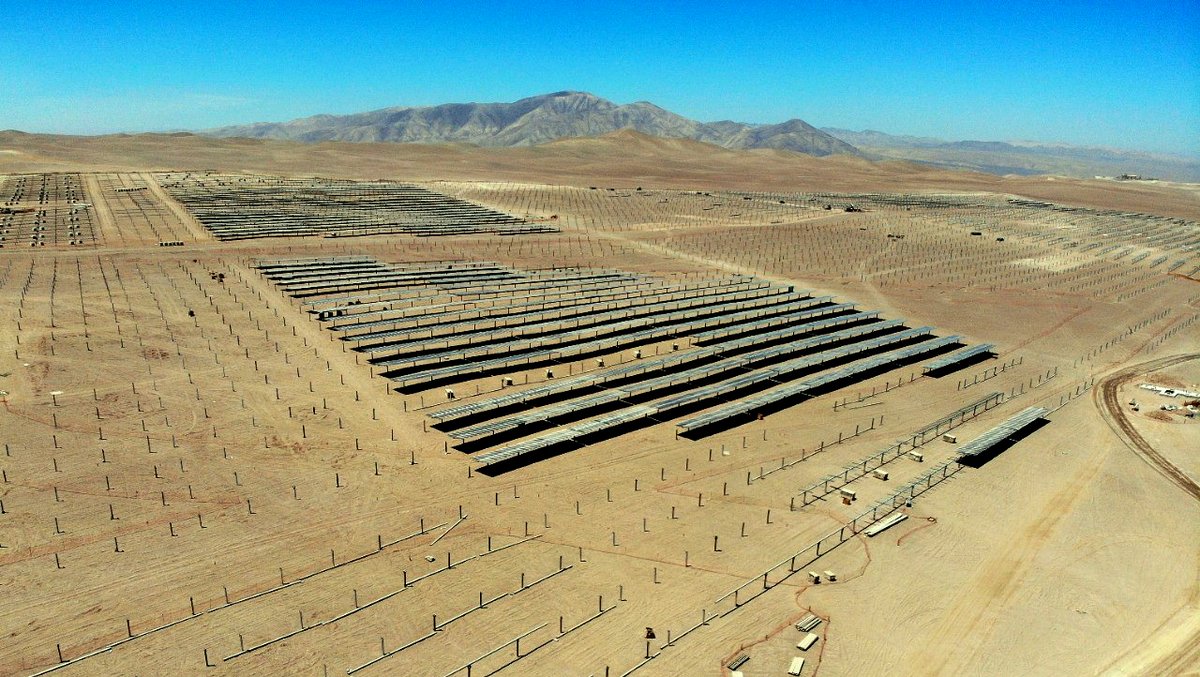 FrankDemaille's tweet photo. Así va el Parque #Solar Capricornio que producirá 97 MW de #energíalimpia
 
Es parte de nuestro Plan de Inversión #Renovable por USD 1.000 millones y 1.000 MW.
 
Felicitaciones al equipo de @ENGIEChile que sigue adelante
 
#ACTwithENGIE https://t.co/jm3JHJvMXz
