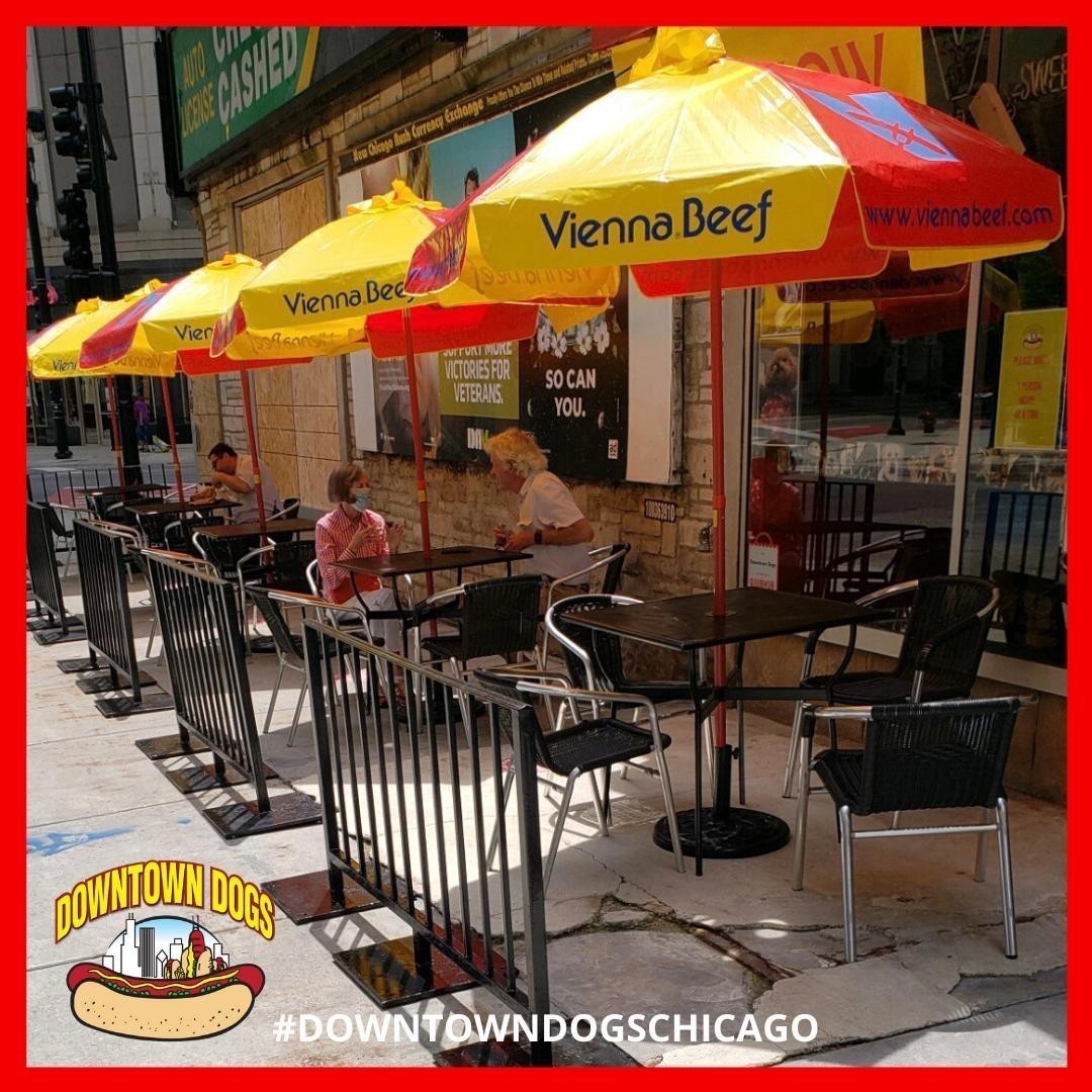 It's a beautiful day and @DowntownDogsCHI patio is open!  Should we save you a seat? 

#DowntownDogsChicago #LMGChicago #Chicago #ChicagoDog #ChicagoStyleHotDog #NoKetchup #ViennaBeef #ChicagoDinesSafe
#HotDogHotDogHotDiggityDog