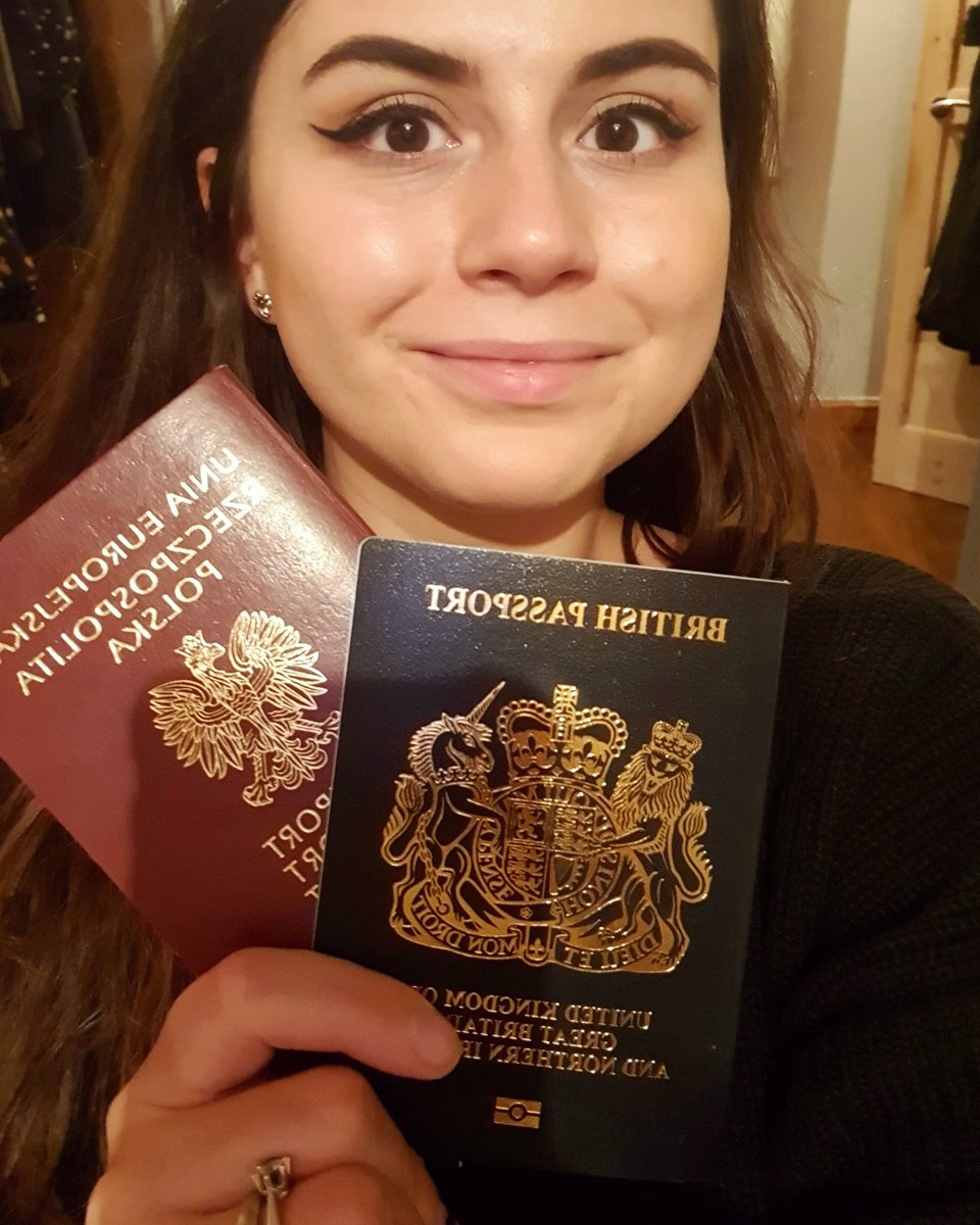 anetaricho tweet media