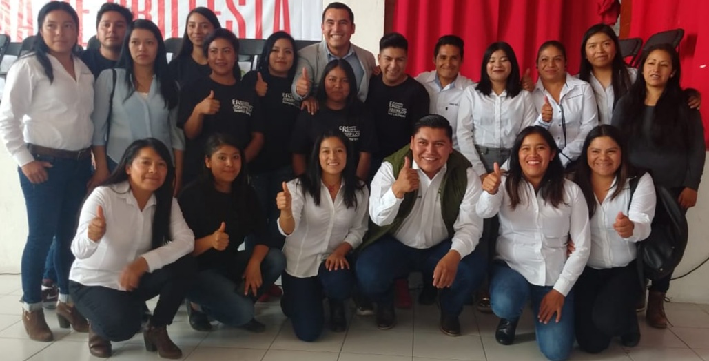 Felipe10FG's tweet photo. Con grandes amigas y amigos del norte de mi querido Estado de México, reunidos en mi querido municipio de @Ixtlahuaca. 

#HoyEsTiempoDeLosJóvenes
#Ixtlahuaca
#LoMejorEstaPorVenir https://t.co/HV0EcliR09