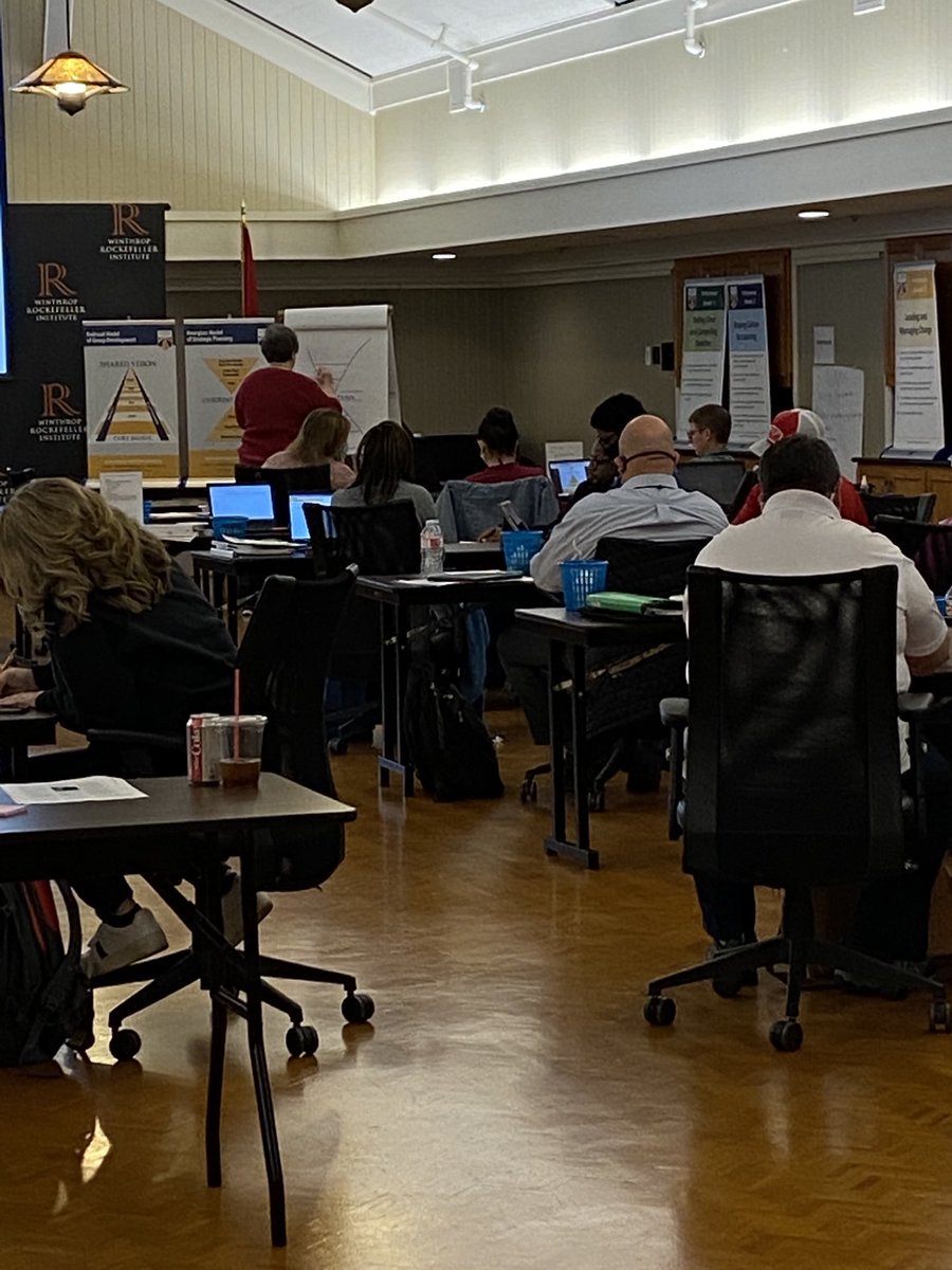 Eks89Starr's tweet photo. Wrapping the session up for Master Principal Phase I with a focus on action planning and PDCA! #MasterPrincipal #LeadershipMatters β¦@ARleadAcademyβ© https://t.co/3zdJLyrvWL