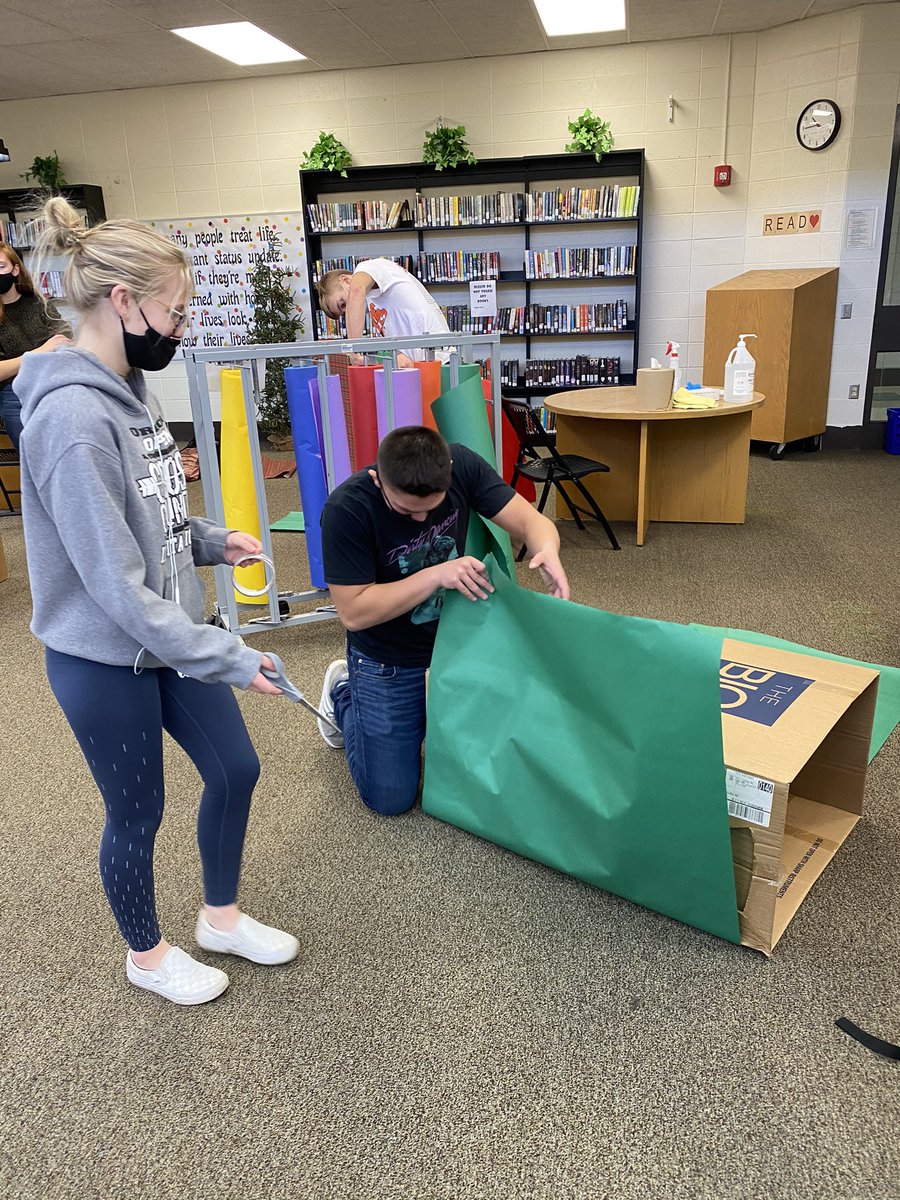 SroEmily's tweet photo. Today the BHS jr/sr law enforcement class decorated collection boxes for their toy drive to benefit Shining Star. Please keep an eye out at various locations where you can donate toys to help others. #byrontigers #byronpride#serveothers @byronhsad @tweetsfrom226 https://t.co/i1xEVfChwM