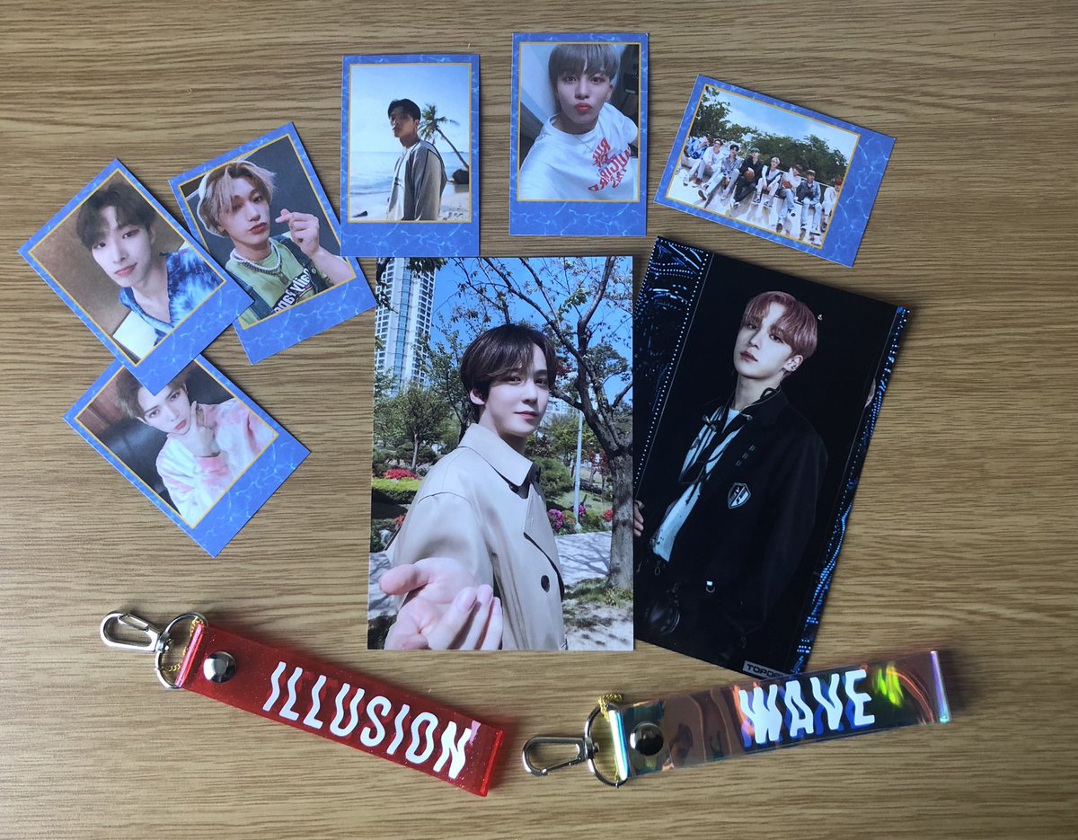 dazzlinyunyun's tweet photo. Got this a few weeks ago but forgot to post it!

Thank you so much @cloudymarsco , I love it so much 💕🥺

#ATEEZ #MAMAVOTE #ATINY https://t.co/xThqRYGSf4