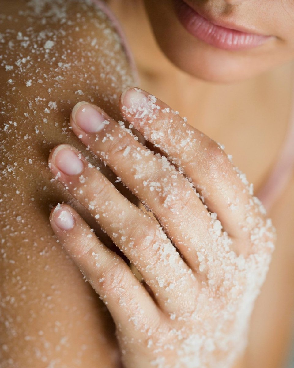 GesondeBathBody's tweet photo. How will you use our Sugar Scrubs?

✧ Clogged Pores
✧ Dull Skin
✧ Redness &amp; Inflammation
✧ Body Acne
✧ Dry &amp; Flaky Skin
✧ Uneven Skintone https://t.co/JN6hs3vNhL