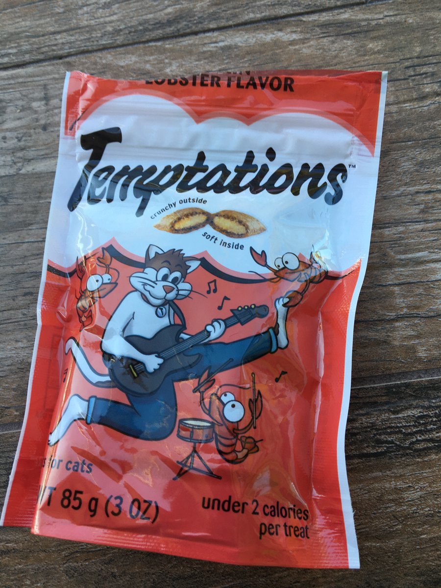 BIG NEWS: NEW TREATS!!! (NOW IN LOBSTER FLAVOR)Nothing but the best for our Jackie. 21/