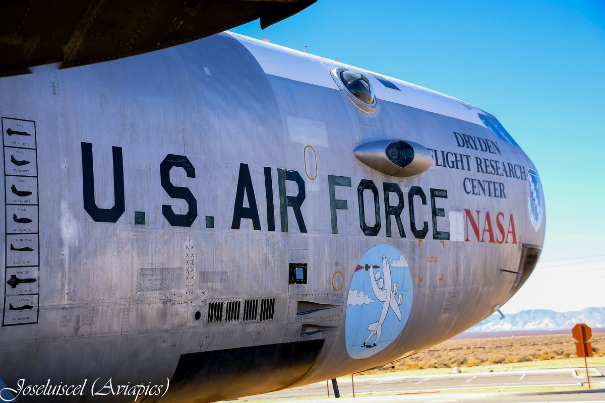 FOTOgrAAMA's tweet photo. Despedimos el Miércoles con estas magníficas 📷 grafico de José Luís Celada @joseluiscel sobre el #Balls8 #Boeing #NB52B (#B52B modificado) para la @NASA @NASA_es nodriza del #NorthAmerican #X15 #rocketplane #planespotting #avgeeks #aviation @BoeingAirplanes #spotter @EdwardsAFB https://t.co/P76FfK1Bdz