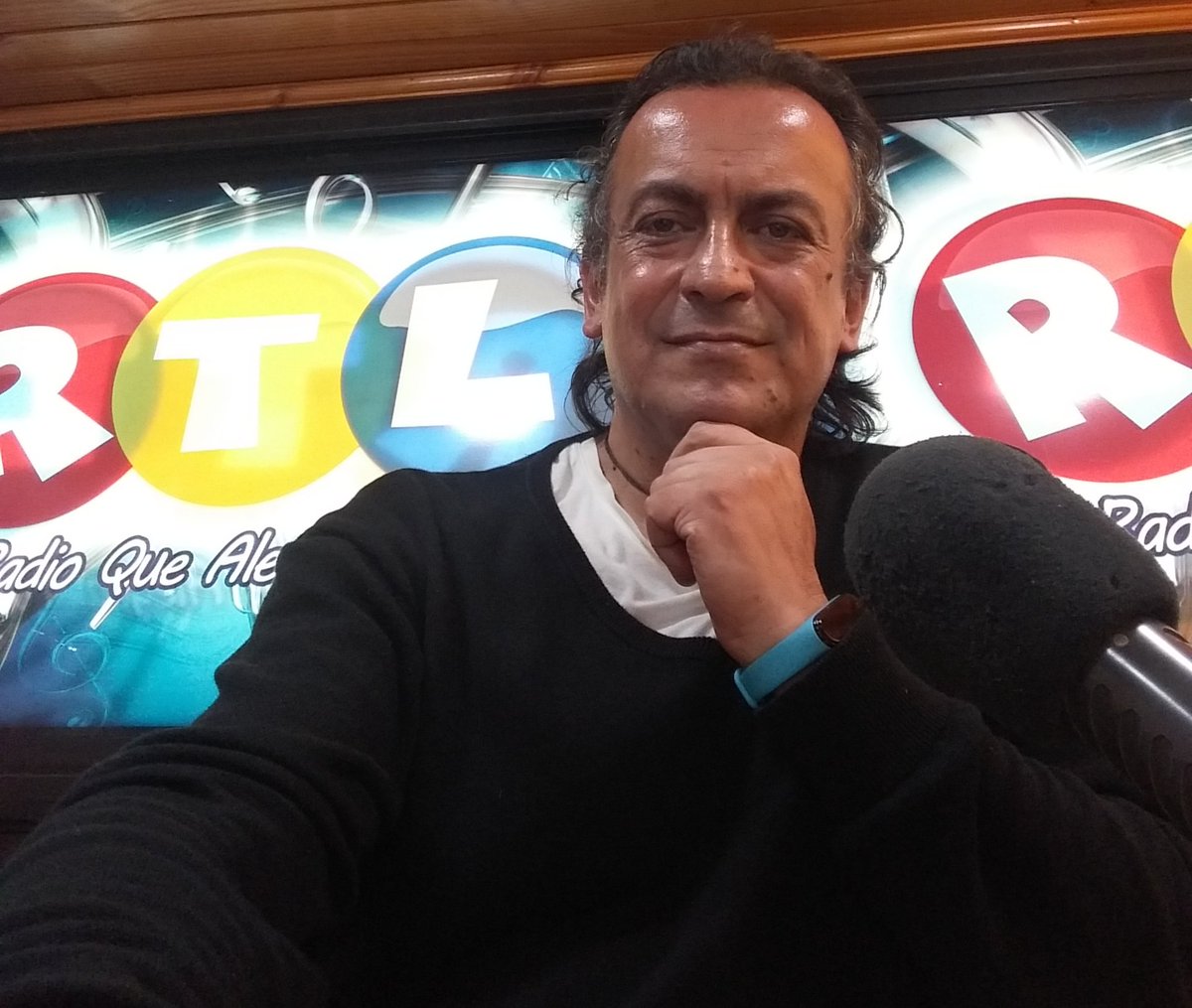 RTLChile_FM's tweet photo. Hoy a partir de las 19 horas...
#lahoradelaverdad
Invitado de hoy
Alcalde de Curicó 
Javier Muñoz @JavierMAlcalde 
Conduce:
Marco Rodríguez @marcorodrigue4 
Consultas:
75-2-328021
75-2-504141
Whatsapp:
+56-9-65313690
Via Online:
Facebook
Radio RTL Chile FM
Bienvenidos!! https://t.co/pn5OhBBj5q