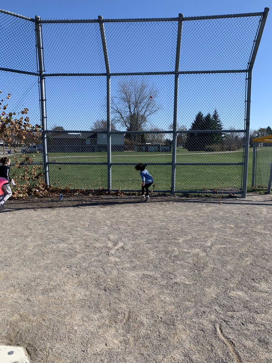 msmith1's tweet photo. Thanks @GEDSB for our new outdoor education equipment. Our Bulldogs love keeping busy outside! @Branlynbulldogs https://t.co/z1ciwQqpCb