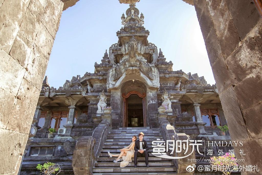 Hmdayswedding's tweet photo. 攜手愛人，沐浴在峇里島的夕陽中，海景與溫柔的夕陽光線讓我們牽手的每個環節每個動作都有了更深的意味和更浪漫的光影！峇里島婚禮後的婚紗照拍攝，讓我們擁有不同的美好回憶 布吉島婚禮  *海外教堂婚禮  
----
we-chat: hmdays999 or hmdays-wendy
email: service@hmdays.com
web: https://www... https://t.co/LJvXIUXt7X