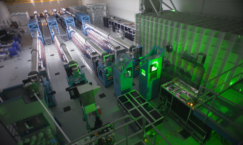 UofR's tweet photo. New @doescience funding will allow the University's Laboratory for Laser Energetics and other LaserNetUS partner organizations to expand user access to their laser facilities for frontier research and student training. #URochesterResearch | https://t.co/UovK94m0sW https://t.co/vXrGOUdy0k