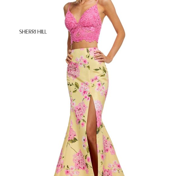 PuffSlayer's tweet photo. So good I had to share! Check out all the items I'm loving on @Poshmarkapp from @garagesalegame #poshmark #fashion #style #shopmycloset #dillards #sherrihill #avaviv: https://t.co/sBSZ8WKAHn https://t.co/aXZgPZDQRP