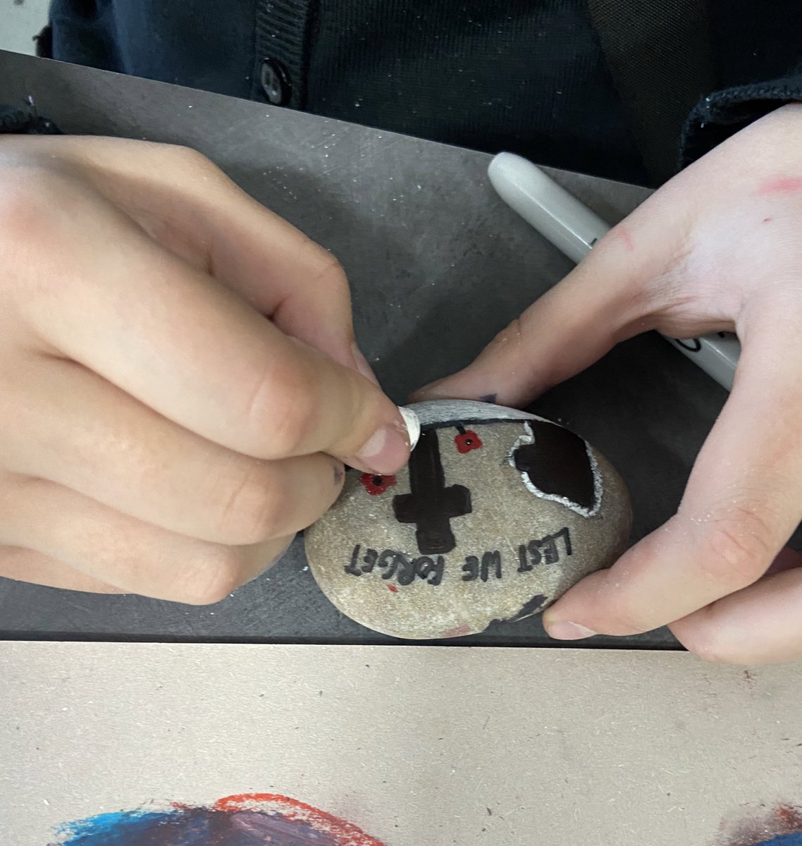 AandD_MissS's tweet photo. We have been working on remembrance stones with S1 pupils in collaboration with @SoSub_KinrossHS here’s some work in action. #KHSCompassionate #Collaboration #AmazingS1s https://t.co/iO9Ucz74K4