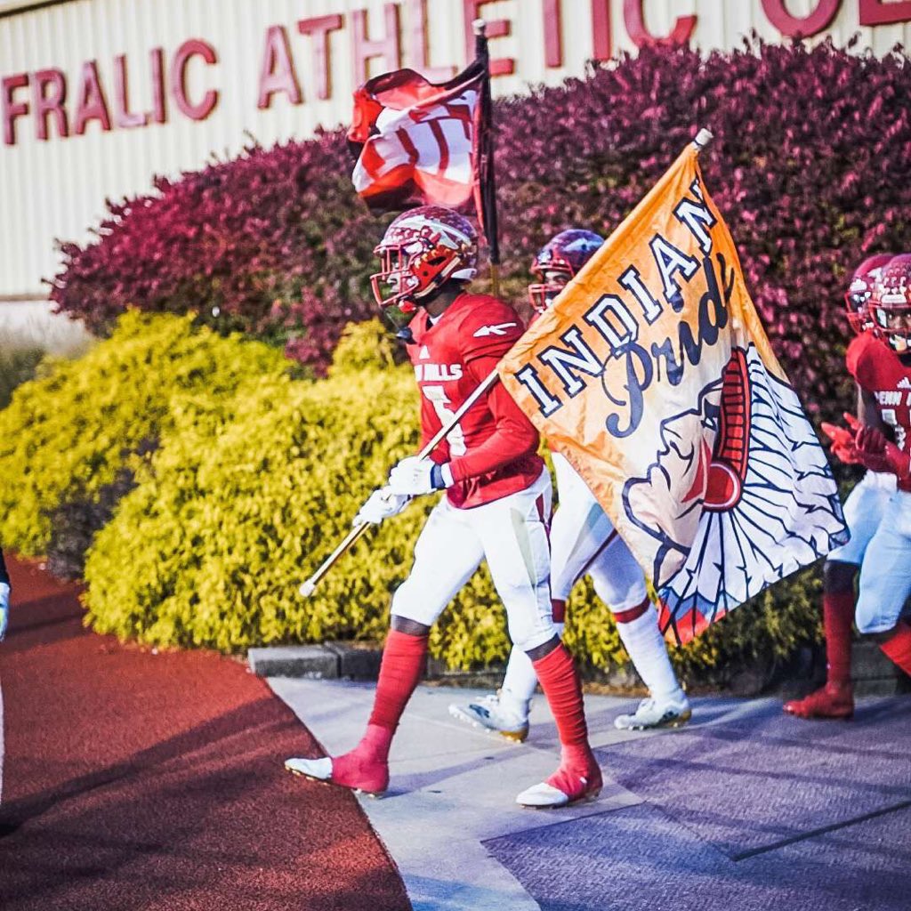 NMRIII_'s tweet photo. Senior year Highlights!🏝 https://t.co/G3W99ojLL7 https://t.co/LguDbaU1xc