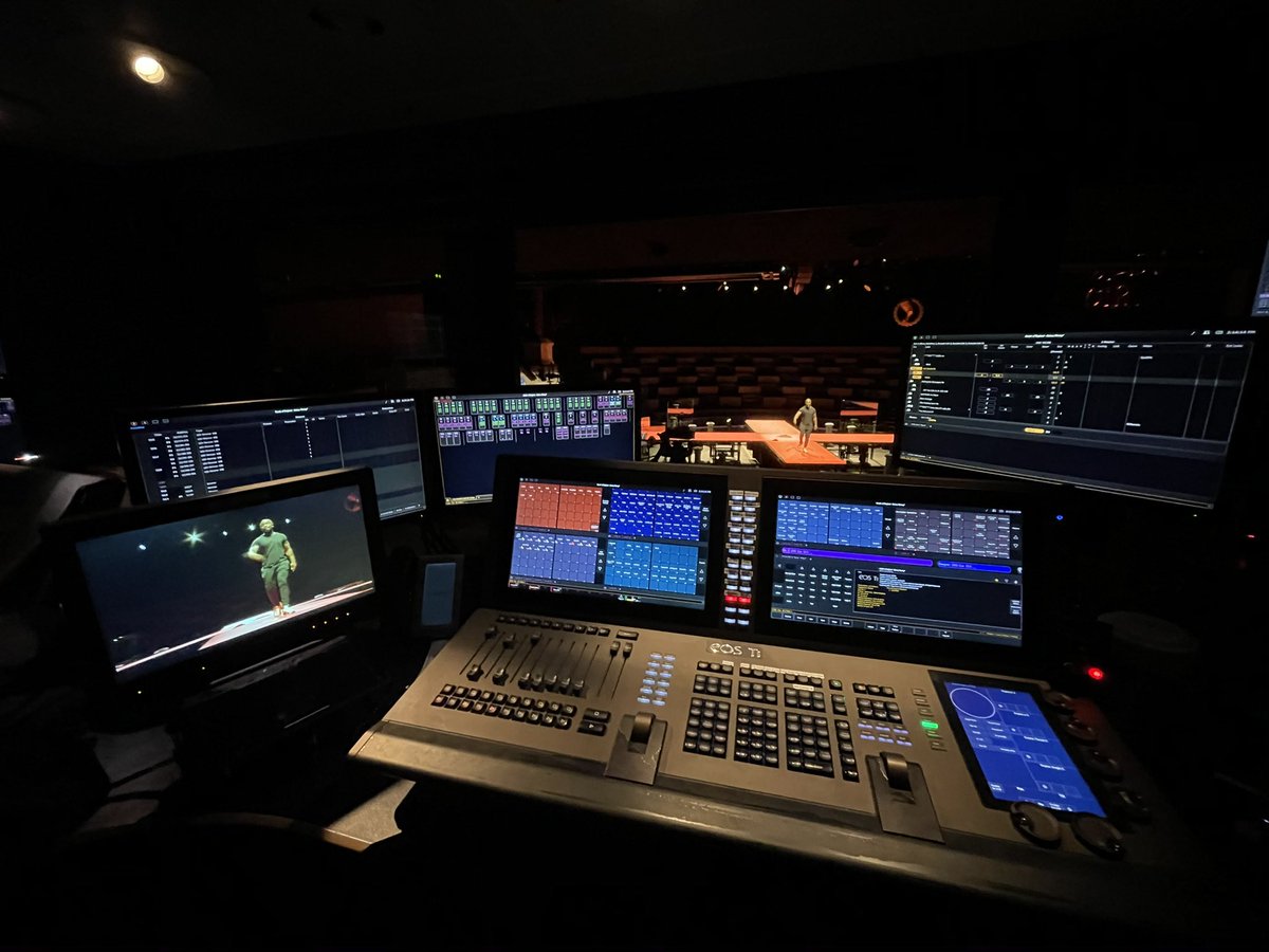 willfrosticles's tweet photo. Opening Night. Closing Night. Live Filming. Such mixed emotions but ultimately delighted to be opening a show again even if it is only for 1 night! #nationaltheatre #livetheatre #etceos #eosti #DeathOfEnglandDelroy https://t.co/wAGCYNPe3x