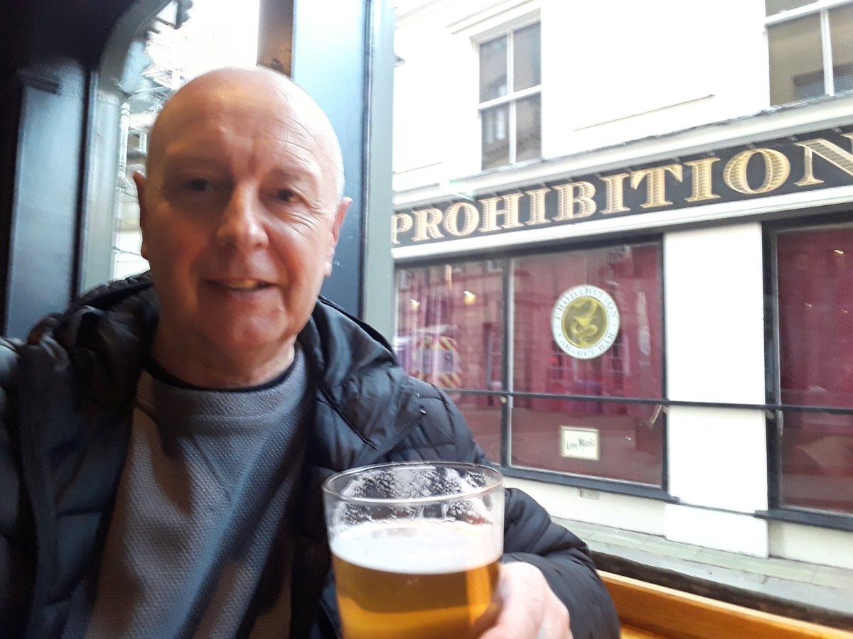 philrobson60's tweet photo. Enjoyed a final pint in town this afternoon before #Lockdown2 A very nice pint of @durhambrewery #whitegold @TheForthHotel #PinkLane #Newcastle Appropriate backdrop provided by @ProhibitionBar_ https://t.co/9FY6adCv0d
