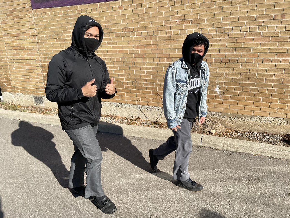 hcwethenorthend's tweet photo. Cohort A participated in their in school Pilgrimage walk today. We couldn’t ask for better weather and a better group. #WeTheNorthEnd #pilgrimage2020 #greatgroup #stillgottawearyoursunscreen https://t.co/xu8Yyg2eGW