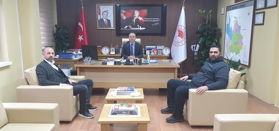 İl tarım orman müdürümüz BÜLENT SAKLAV beyi ziyaret ettik. Hayvancılıkla ilgili sorunlar ve yapılacakları görüştük.