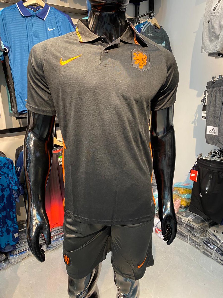JPSTORE11's tweet photo. 🔝Luce nuestra colección de uniformes deportivos importados de selecciones que más te guste 🔛⚽🏃🏻‍♂️🛍️
Domicilios en #barranquilla #soledadatlantico 🚚
Envíos a toda #colombia🇨🇴
#modamasculina #hombresconestilos #jpstore #shopsport #modabarranquilla #soccer #fútbol https://t.co/euOKS0mwnN