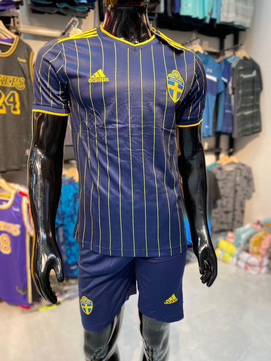 JPSTORE11's tweet photo. 🔝Luce nuestra colección de uniformes deportivos importados de selecciones que más te guste 🔛⚽🏃🏻‍♂️🛍️
Domicilios en #barranquilla #soledadatlantico 🚚
Envíos a toda #colombia🇨🇴
#modamasculina #hombresconestilos #jpstore #shopsport #modabarranquilla #soccer #fútbol https://t.co/euOKS0mwnN