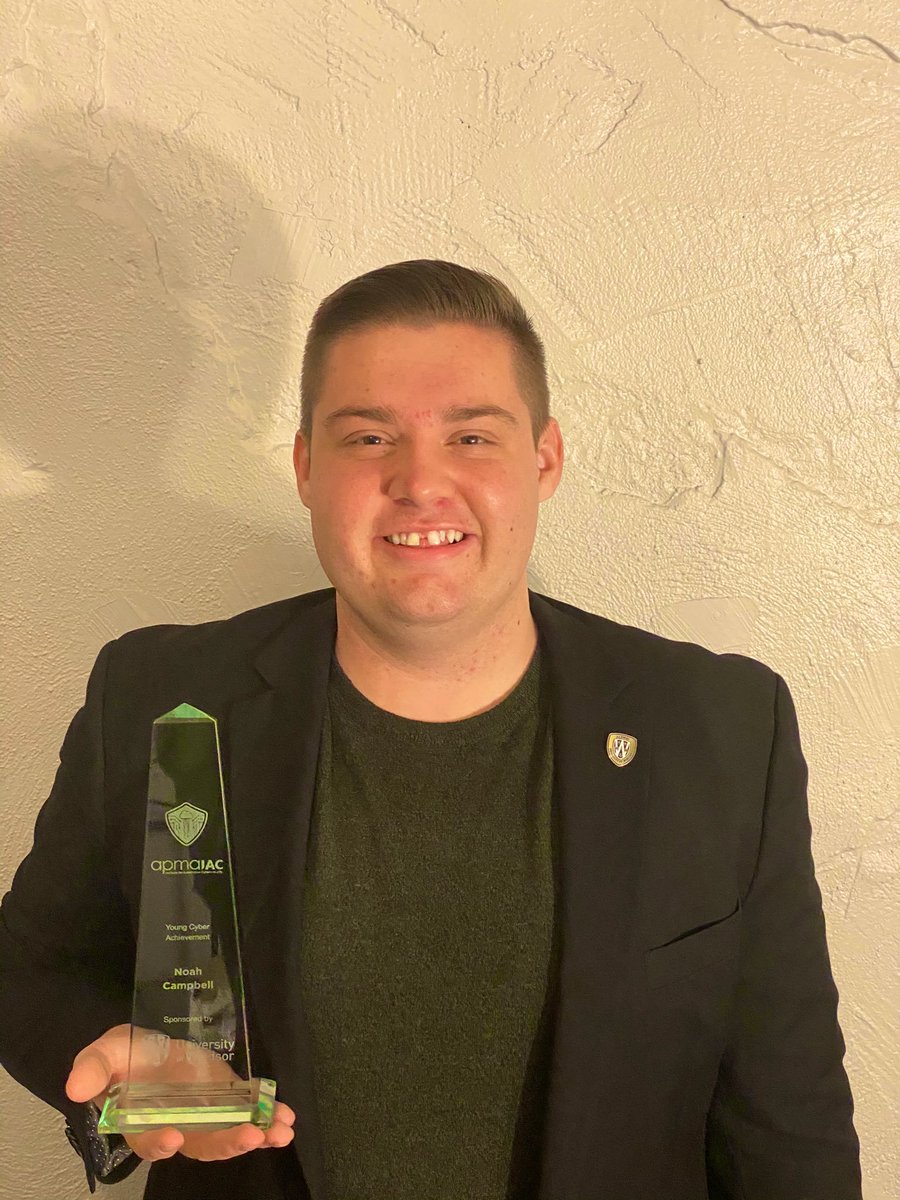 APMACanada's tweet photo. Congratulation to @NoahFCampbell for taking home the YOUNG CYBER ACHIEVEMENT Award at last week's #CyberMobilityAwards. Well deserved!
This award was sponsored by @UWindsor.
For the full list of winners, visit https://t.co/wiDjHM9J9R https://t.co/JL6n1DPnXd