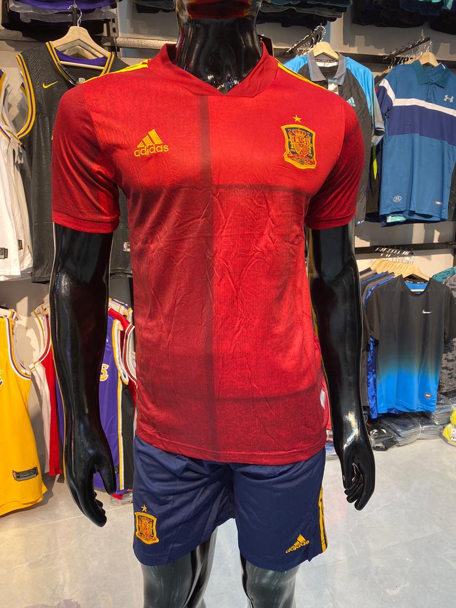 JPSTORE11's tweet photo. 🔝Luce nuestra colección de uniformes deportivos importados de selecciones que más te guste 🔛⚽🏃🏻‍♂️🛍️
Domicilios en #barranquilla #soledadatlantico 🚚
Envíos a toda #colombia🇨🇴
#modamasculina #hombresconestilos #jpstore #shopsport #modabarranquilla #soccer #fútbol https://t.co/GqqV8ujMM7