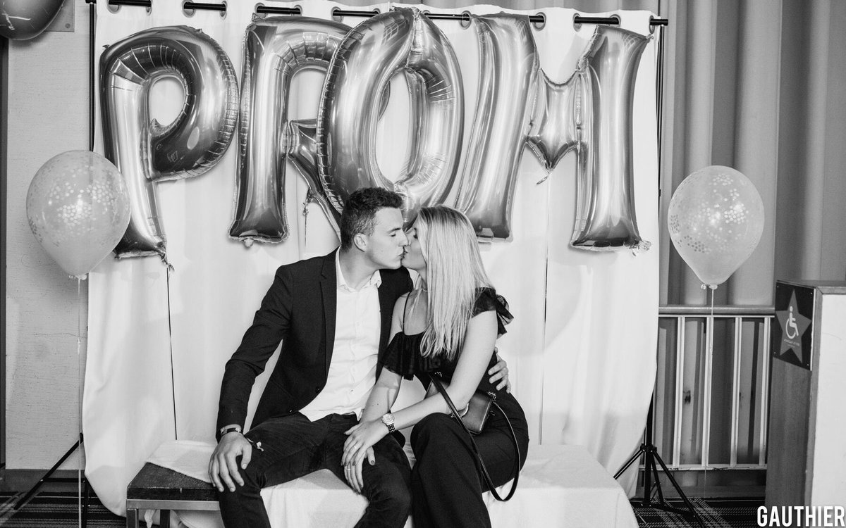 cools_laura's tweet photo. Forever 🖤 @salens_thomas https://t.co/j2kCe2xwCk