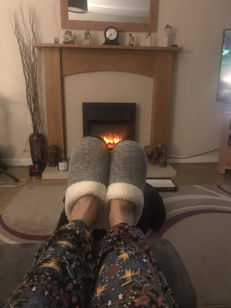 paynter_kelly's tweet photo. #newworkshoes https://t.co/AqV78ZqClr
