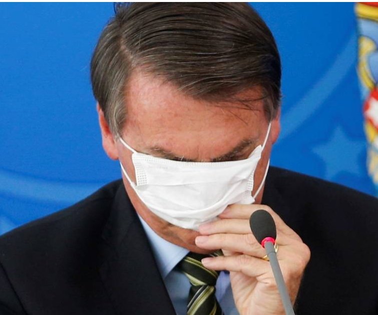 FioTristim's tweet photo. Bolsonaro de olho na nossa situação.
#prorrogacaodosegurodesemprego
#CODEFAT https://t.co/NWZomOnSSA