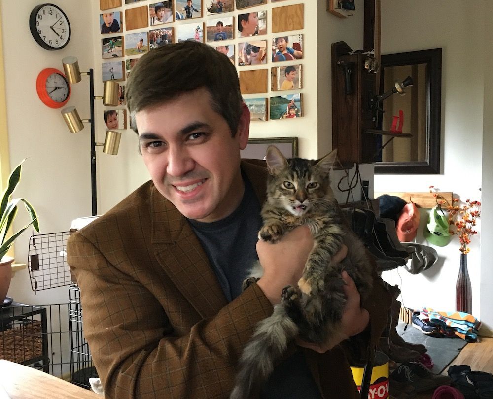 PDXPetDesign's tweet photo. Umm -- #Meow talk? Yes! Who doesn't want to know EXACTLY what they #cat is telling them?! Find out more about this very special app from @geekwire https://t.co/CkekE9epTF https://t.co/FbNKUzZrJ7