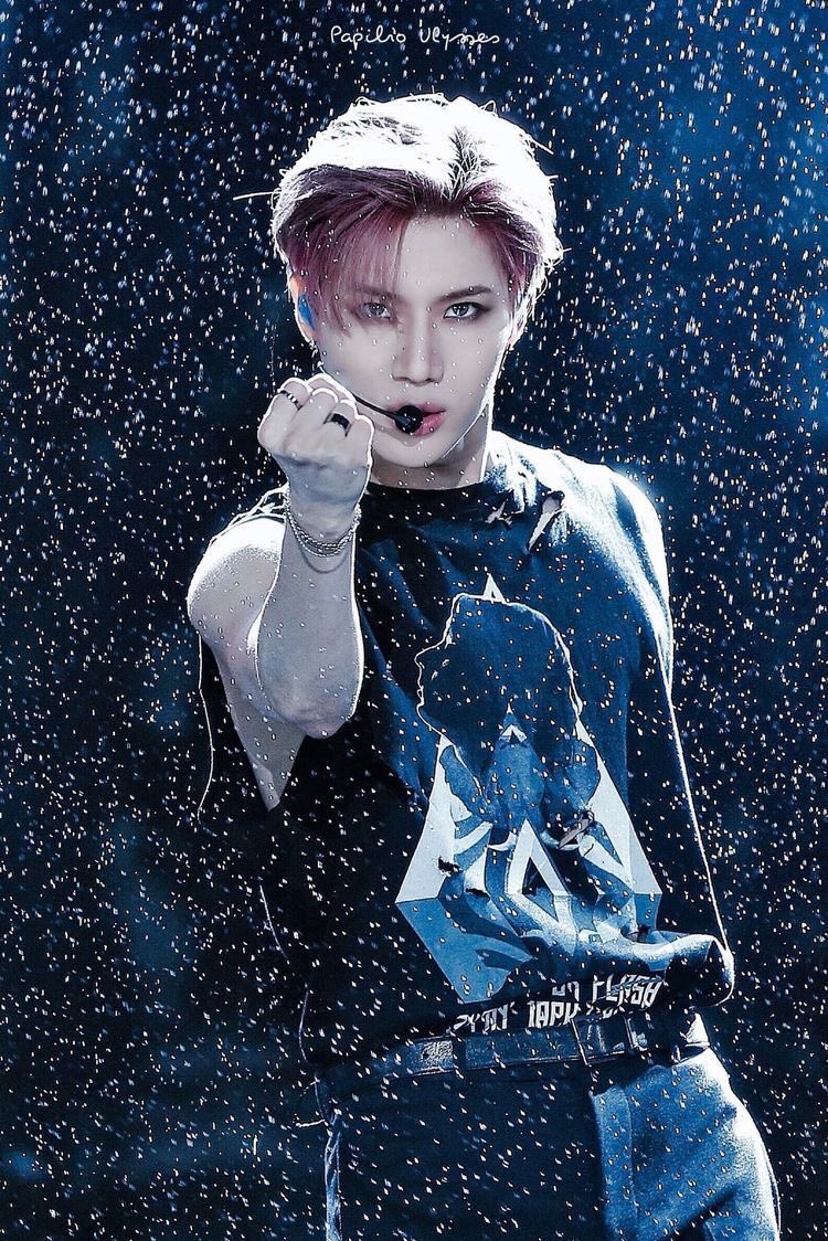 Thread of my favorite Taemin fits  of all time