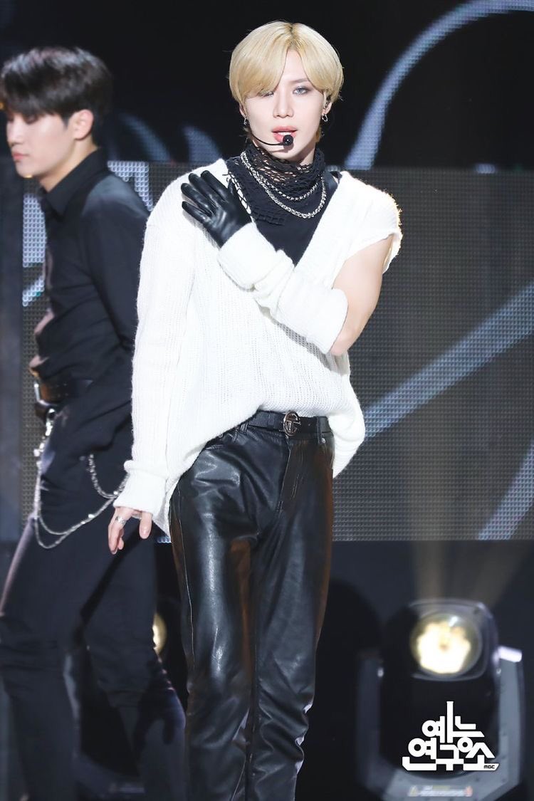 Thread of my favorite Taemin fits  of all time