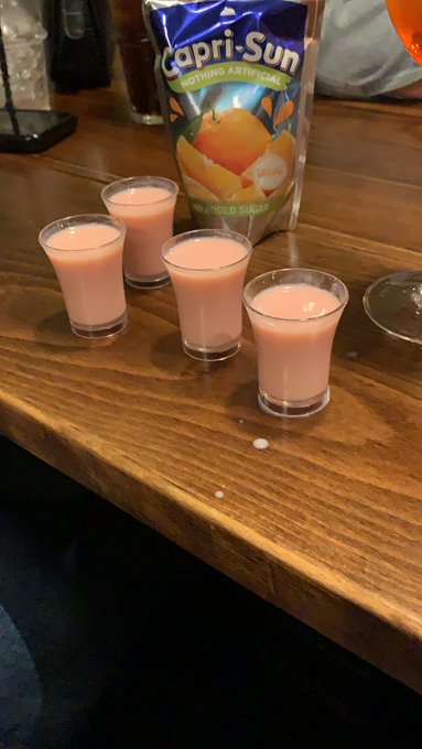 Watch Emily Brooke's leaked NSFW photo on TwXstars