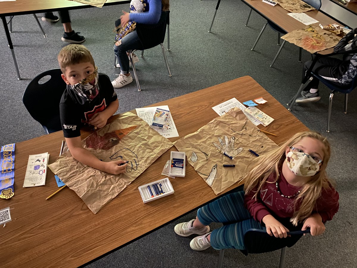 FrenshipISD's tweet photo. HOW COOL IS THIS?

Read more about how GT teachers across the District transformed classrooms into CAVE escape rooms:
https://t.co/mUuVU81wA9 https://t.co/tihXSdNIg2