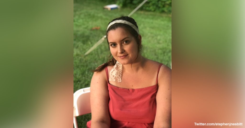 WebMD's tweet photo. A 20-year-old college student was found dead in her dorm room last week after testing positive for the coronavirus. https://t.co/42R5WTslFr https://t.co/XbzQEVw8Wb