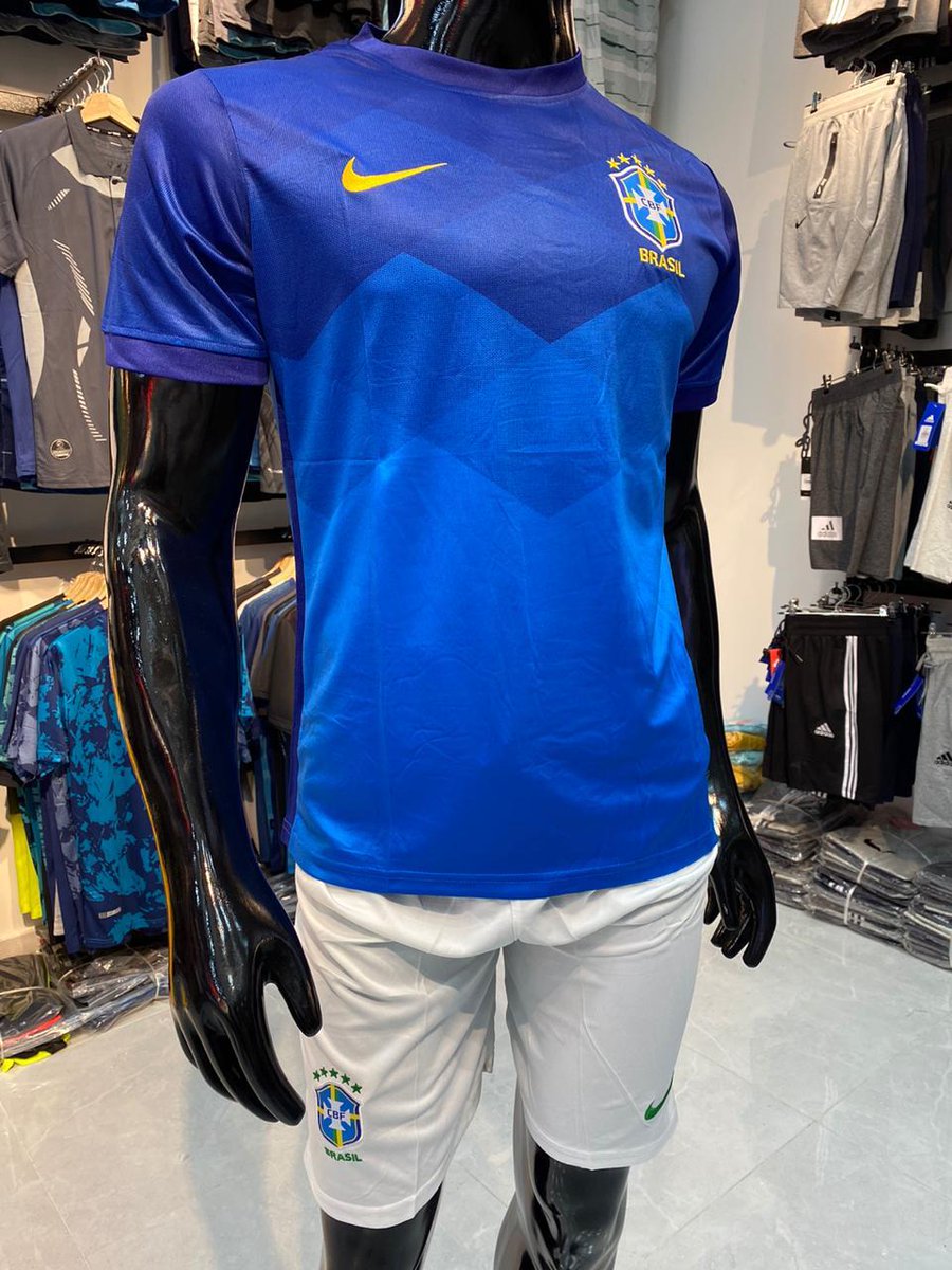 JPSTORE11's tweet photo. 🔝Luce nuestra colección de uniformes deportivos importados de selecciones que más te guste 🔛⚽🏃🏻‍♂️🛍️
Domicilios en #barranquilla #soledadatlantico 🚚
Envíos a toda #colombia🇨🇴
#modamasculina #hombresconestilos #jpstore #shopsport #modabarranquilla #soccer #fútbol https://t.co/Bnhthzoz3F