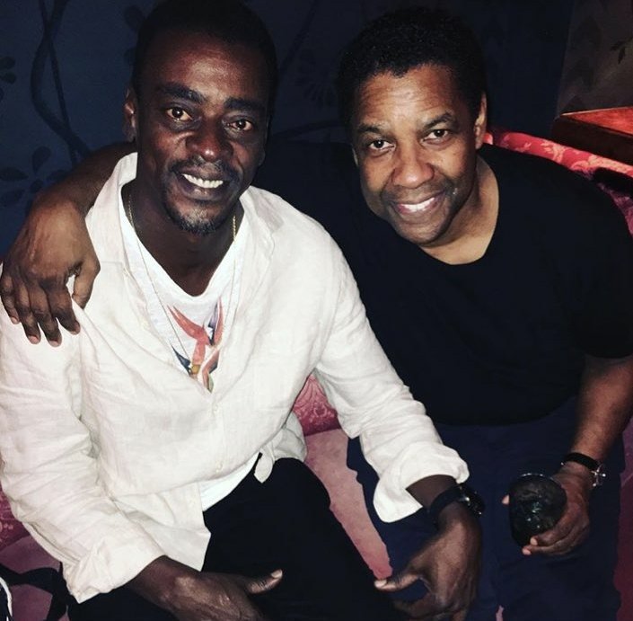 comicsxkyle's tweet photo. seu jorge no casamento da zoë kravitz https://t.co/bsrd1NJQat